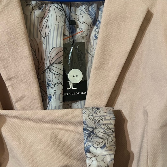 Light Pink floral lined blazer NWT - Picture 2 of 4